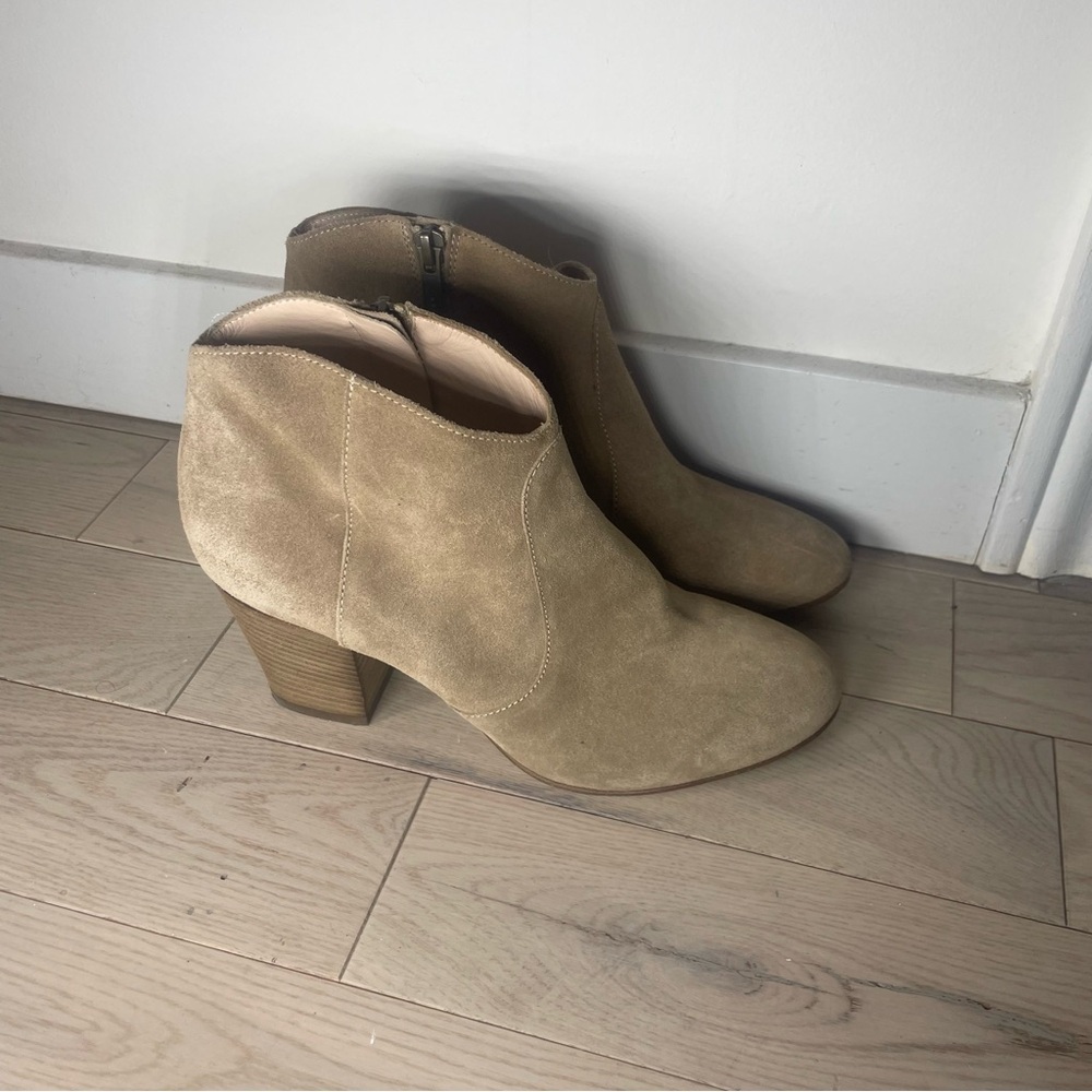 Club Monaco Tan Suede Ankle Booties